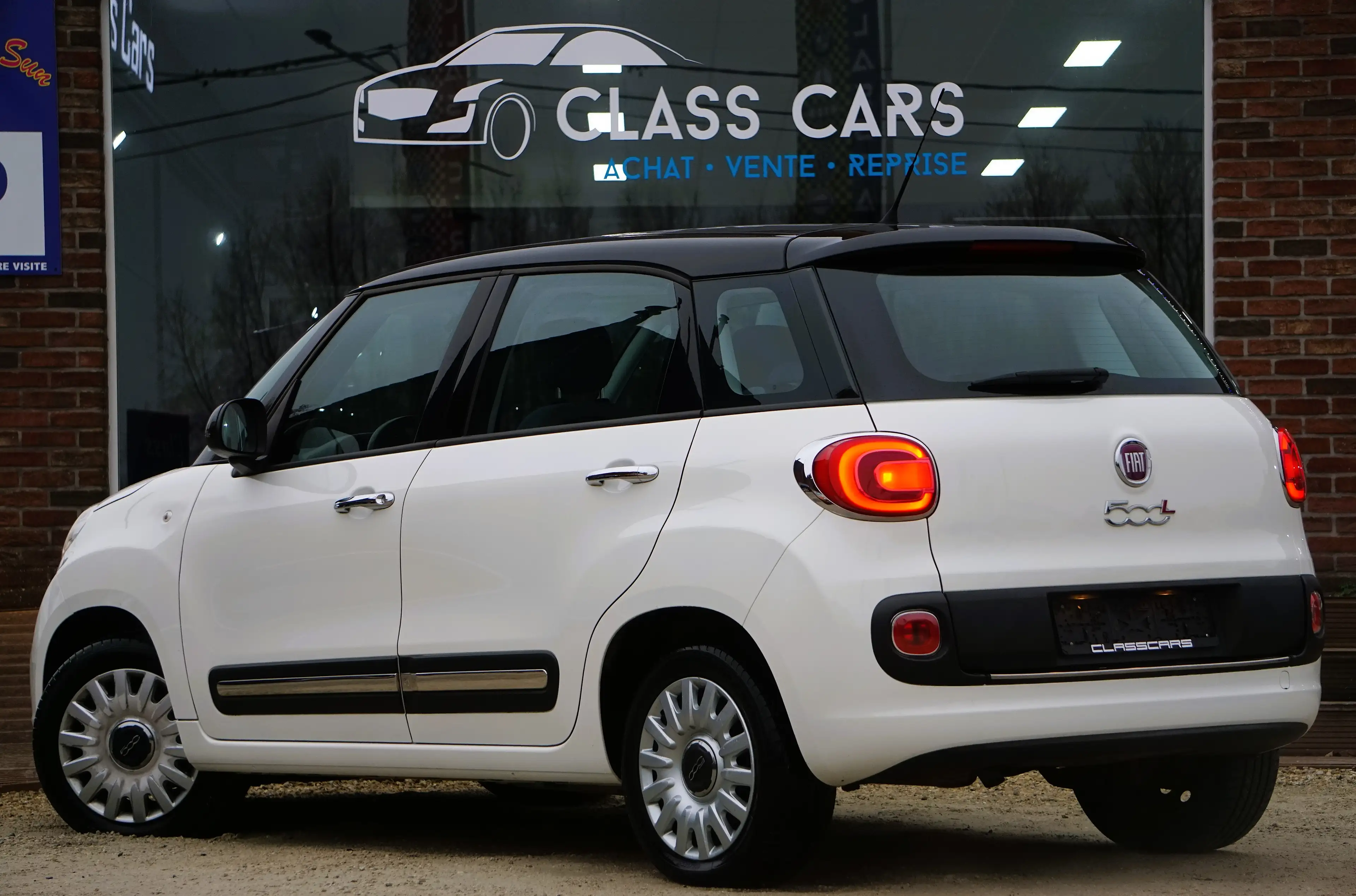 Fiat 500L 1.4i Pop Star CLIMATISATION PDC CARNET CRUISE EU6B — photo 4