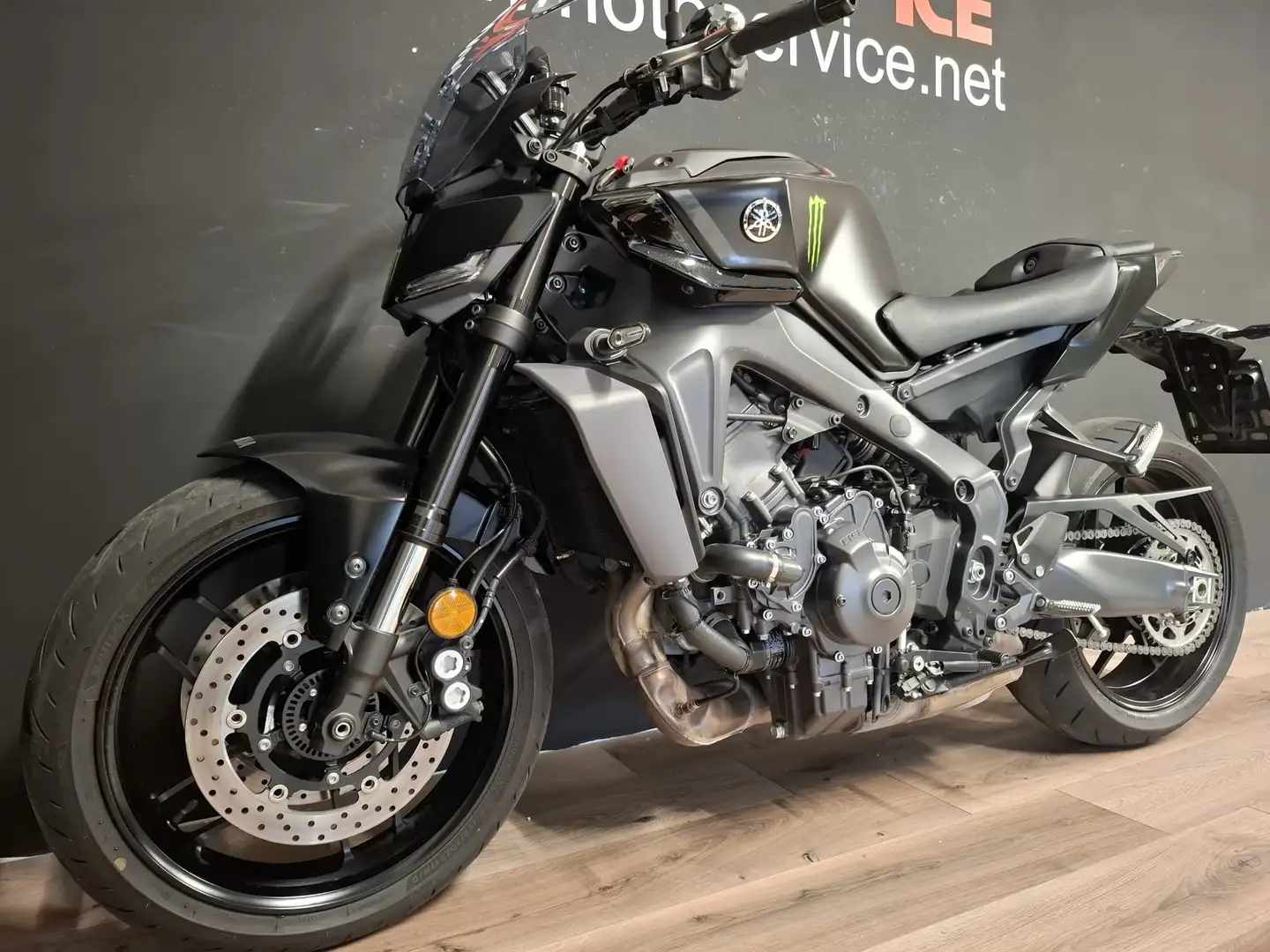 Yamaha MT-09 Nero - 2