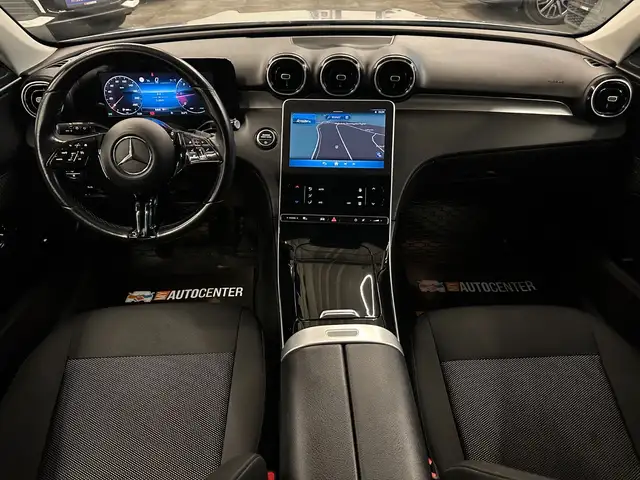 Mercedes-Benz C view 6