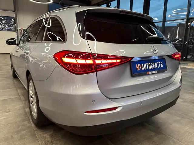 Mercedes-Benz C view 5