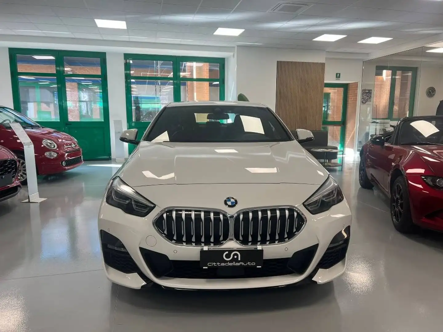 BMW 220 220d Msport auto Bianco - 2