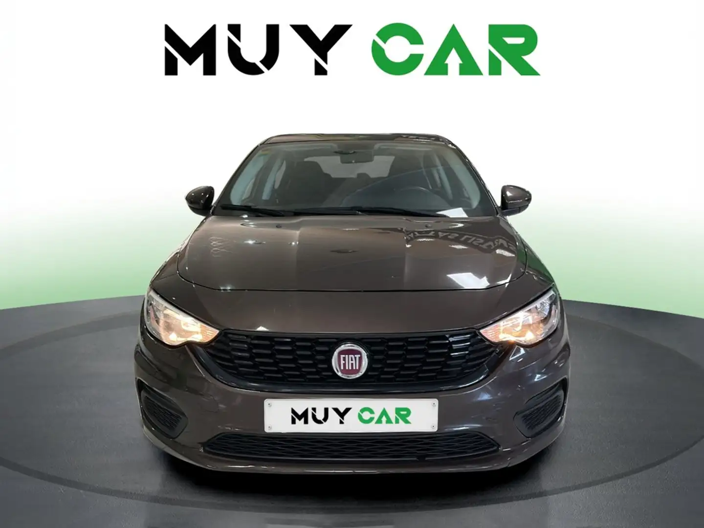 Fiat Tipo Sedán 1.4 Easy Marrón - 2