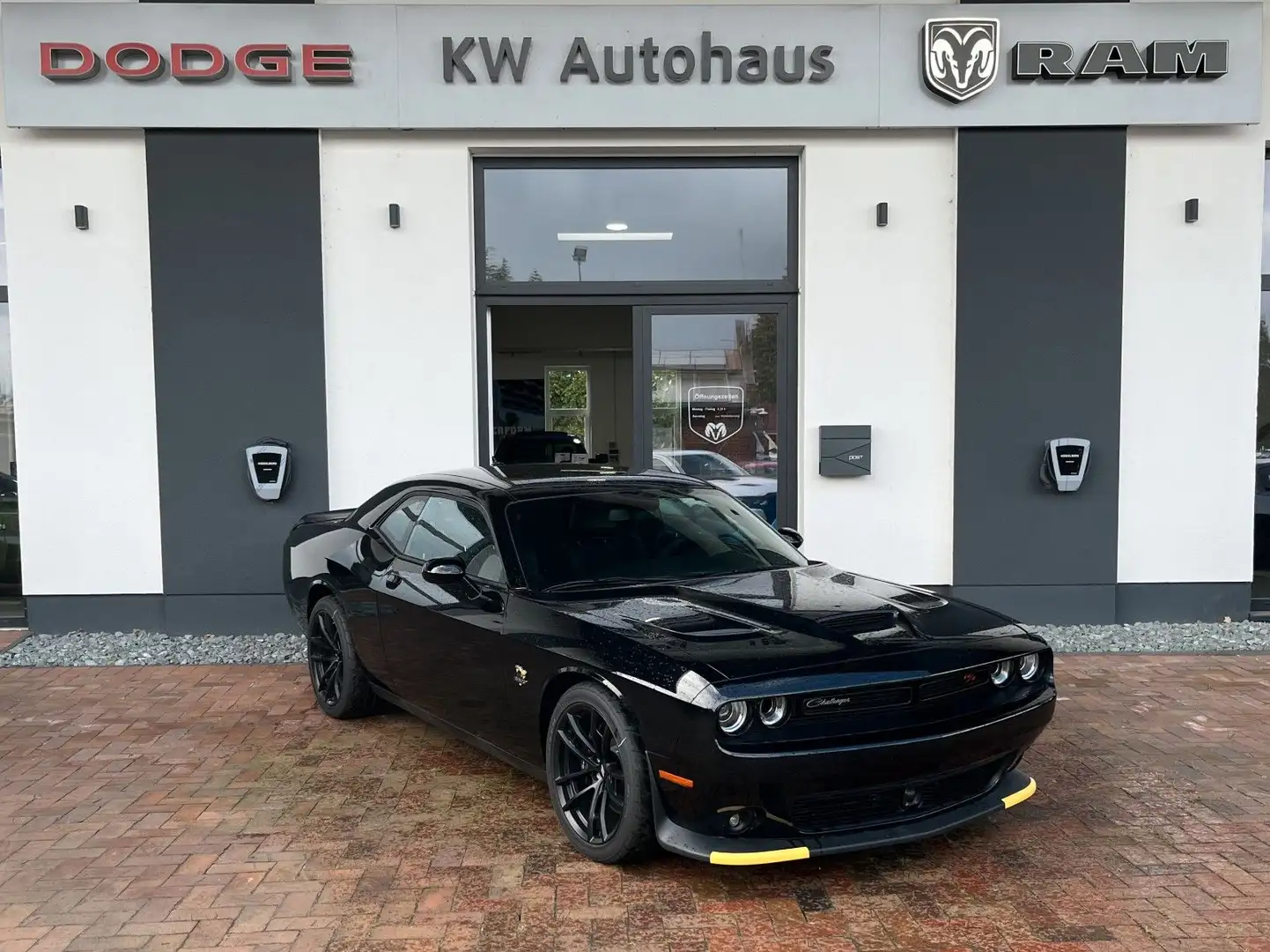 Dodge Challenger Scat Pack Drag Pack 1320 6.4l Negro - 1