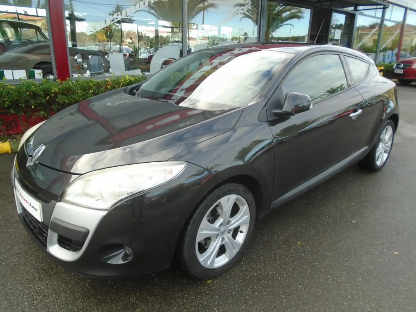 Renault Megane Coupé 1.6 Expression Schwarz - 1