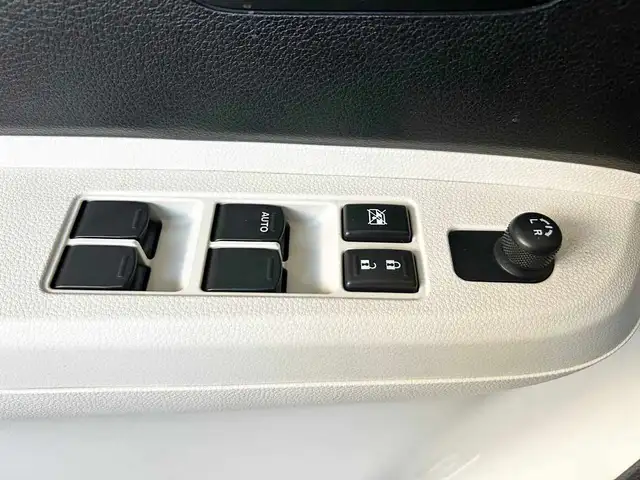Suzuki Ignis view 27