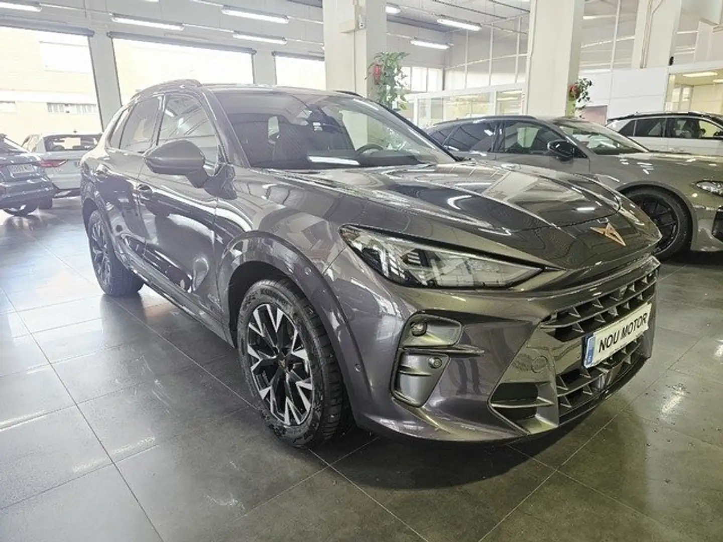 CUPRA Terramar 1.5 TSI e-Hybrid 150kW DSG Gris - 2