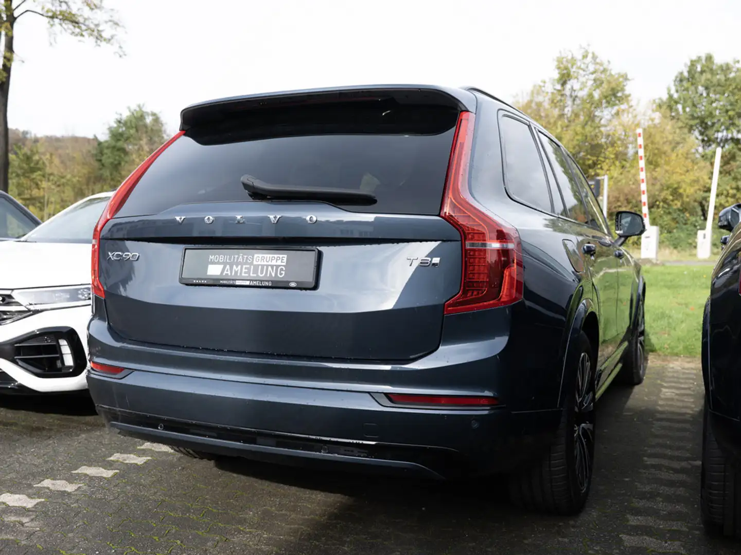 Volvo XC90 T8 Plus Dark Recharge AWD 360° 7-SITZER Blau - 2