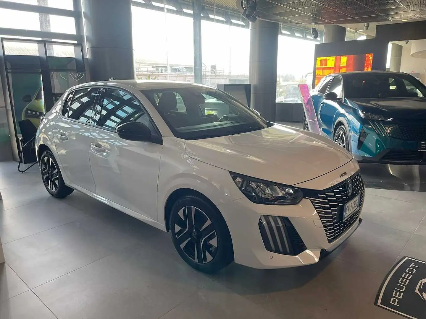 Peugeot 208 2ª serie PureTech 100 Stop&Start 5 porte Allure Weiß - 2