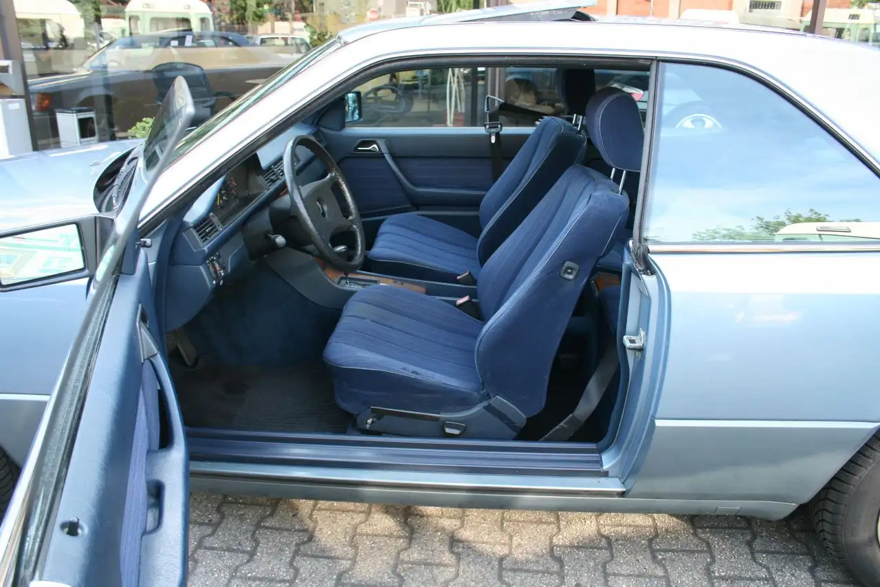 Mercedes-Benz CE 230 |Oldtimer|SSD el.|metallic, foto 6