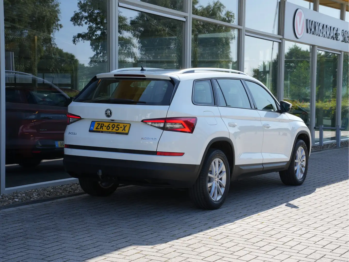 Skoda Kodiaq 1.5 TSI Business Edition | Navigatie | DAB | Adapt Blanc - 2