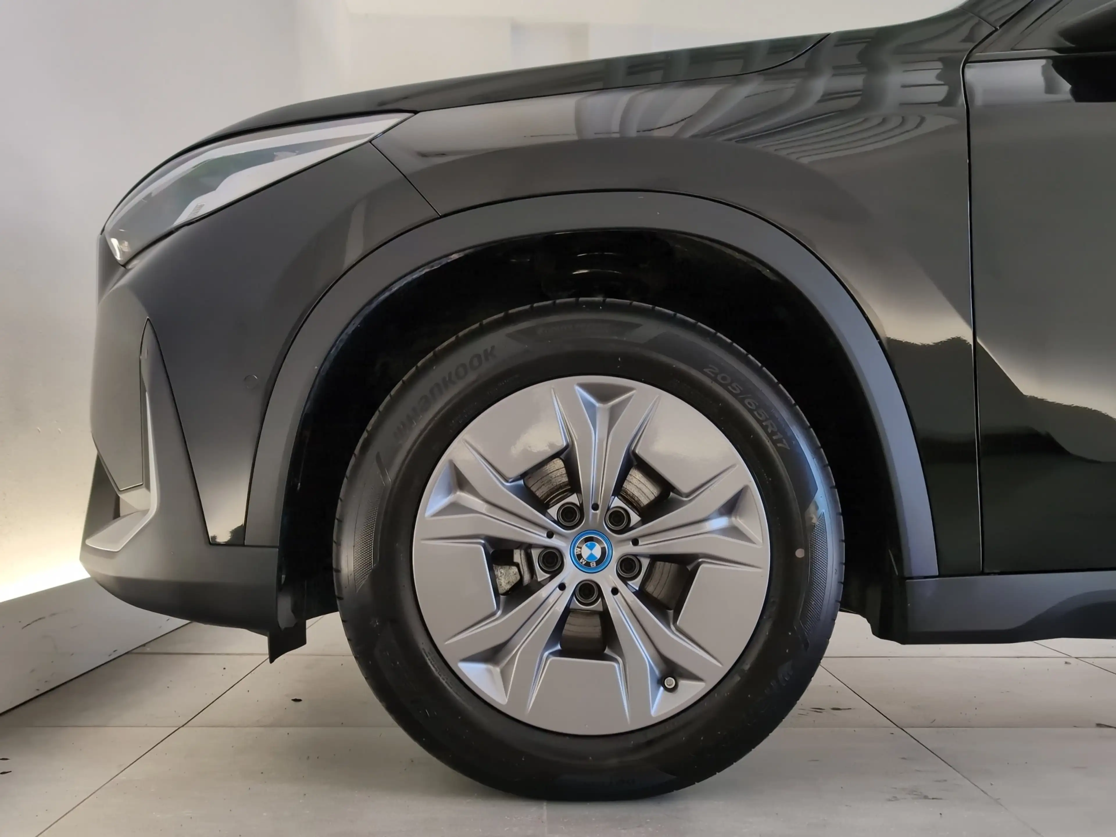 BMW iX1 eDrive20 Navi/LED/AHK/RFK/Pano/ACC/DAB — photo 11