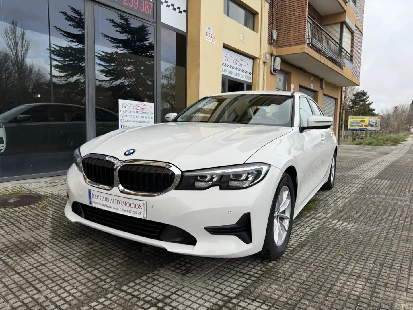 BMW 318 318dA (4.75) Blanc - 1