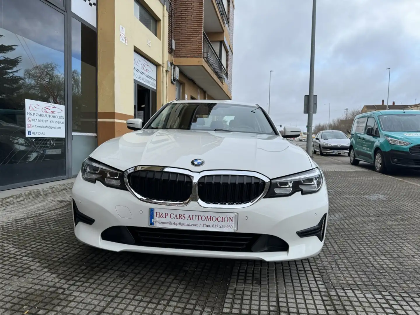 BMW 318 318dA (4.75) Blanc - 2