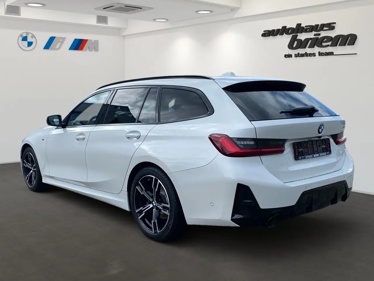 BMW 320 i Touring M Sport, ab 249,- € mtl.Rate 4