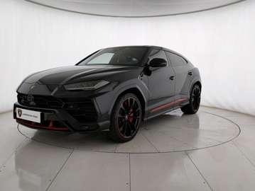 Urus 4.0 V8 auto