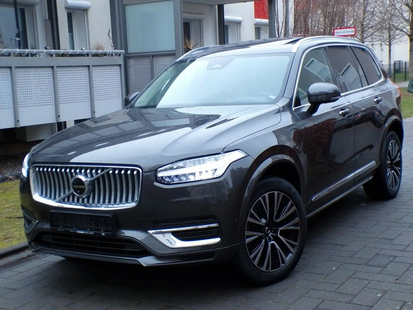 Volvo XC90 T8 Plug-In"Ultimate"/Pano/HUD/Luft/360°/ACC Grau - 1