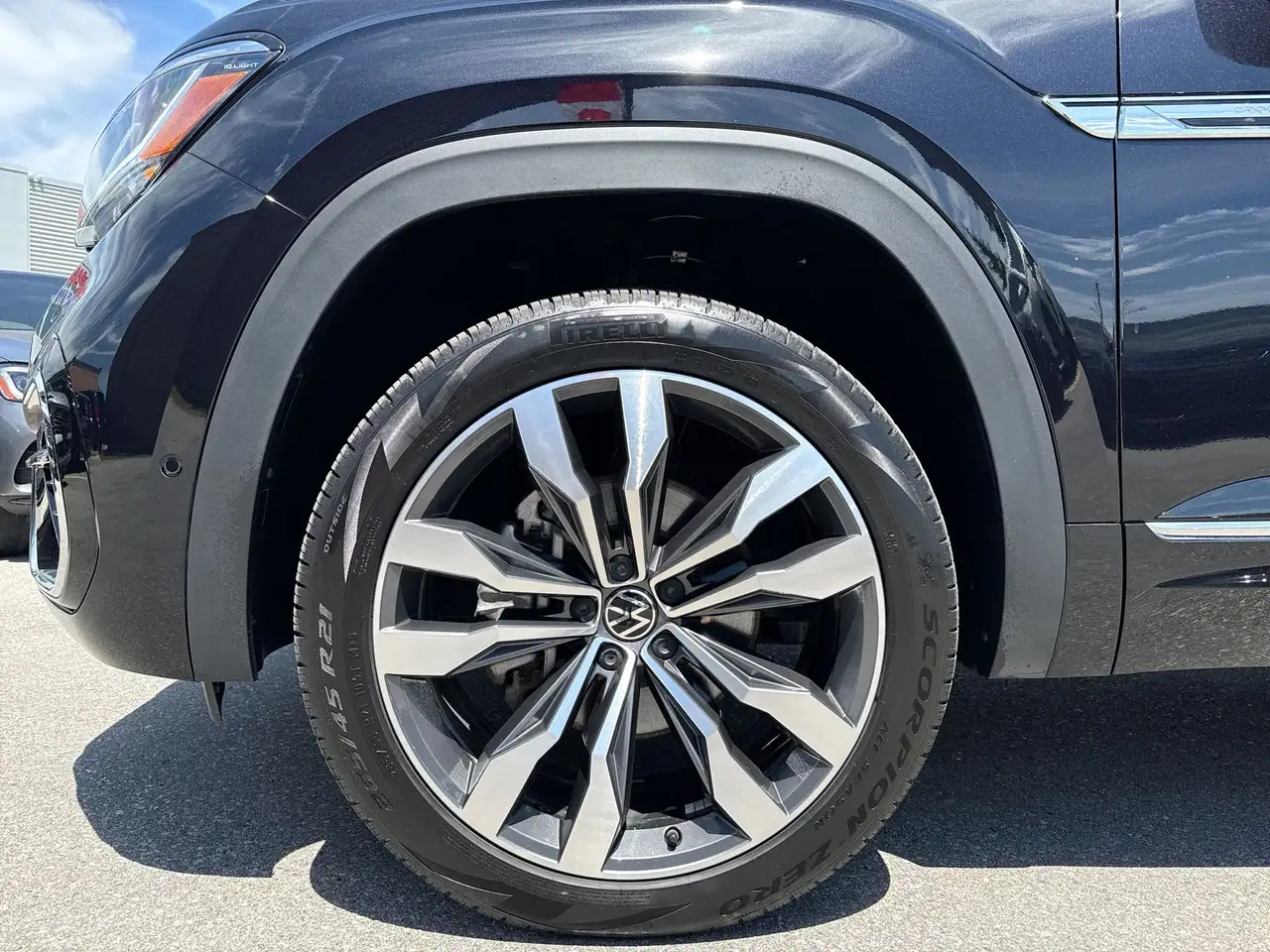 Volkswagen Atlas снимка Volkswagen Atlas