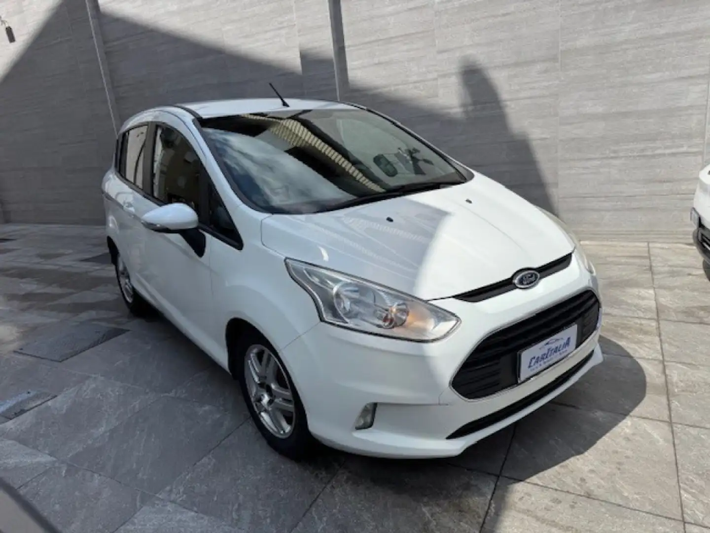 Ford B-Max 1.5 TDCi 75 CV Titanium Bianco - 1