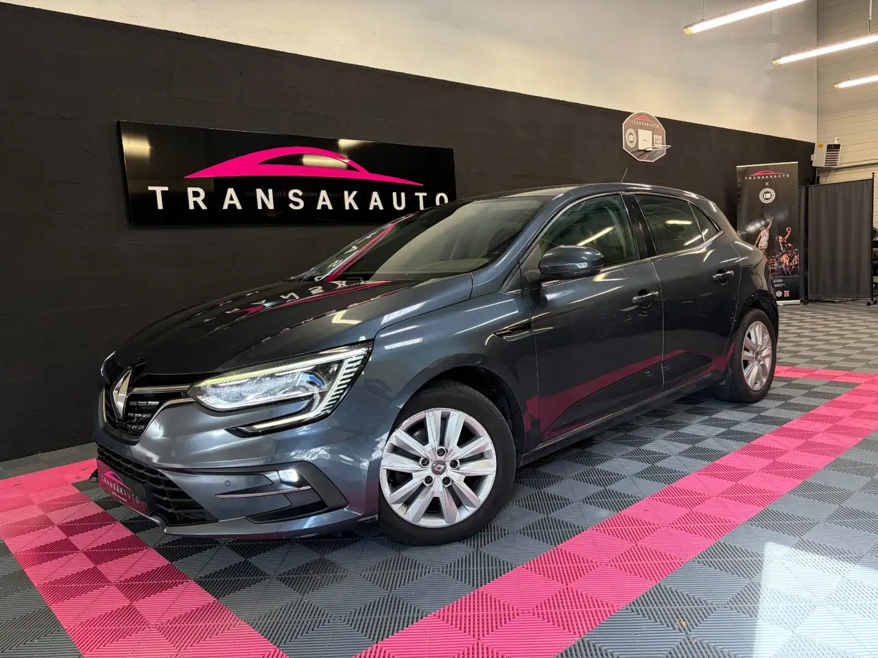 Renault Megane MÃ©gane IV Berline Blue dCi 115 - 20 Bus