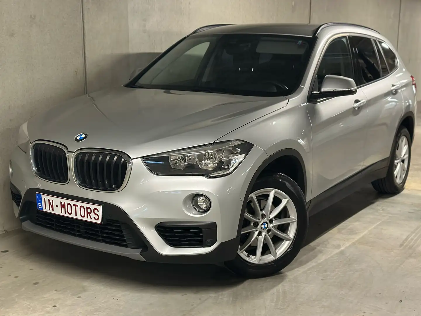BMW X1 1.5 dA | AUTOMAAT | ELEK. KOFFER | NAVI Zilver - 1