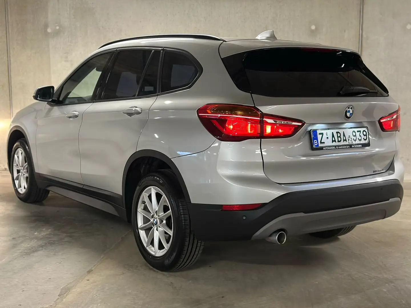 BMW X1 1.5 dA | AUTOMAAT | ELEK. KOFFER | NAVI Zilver - 2