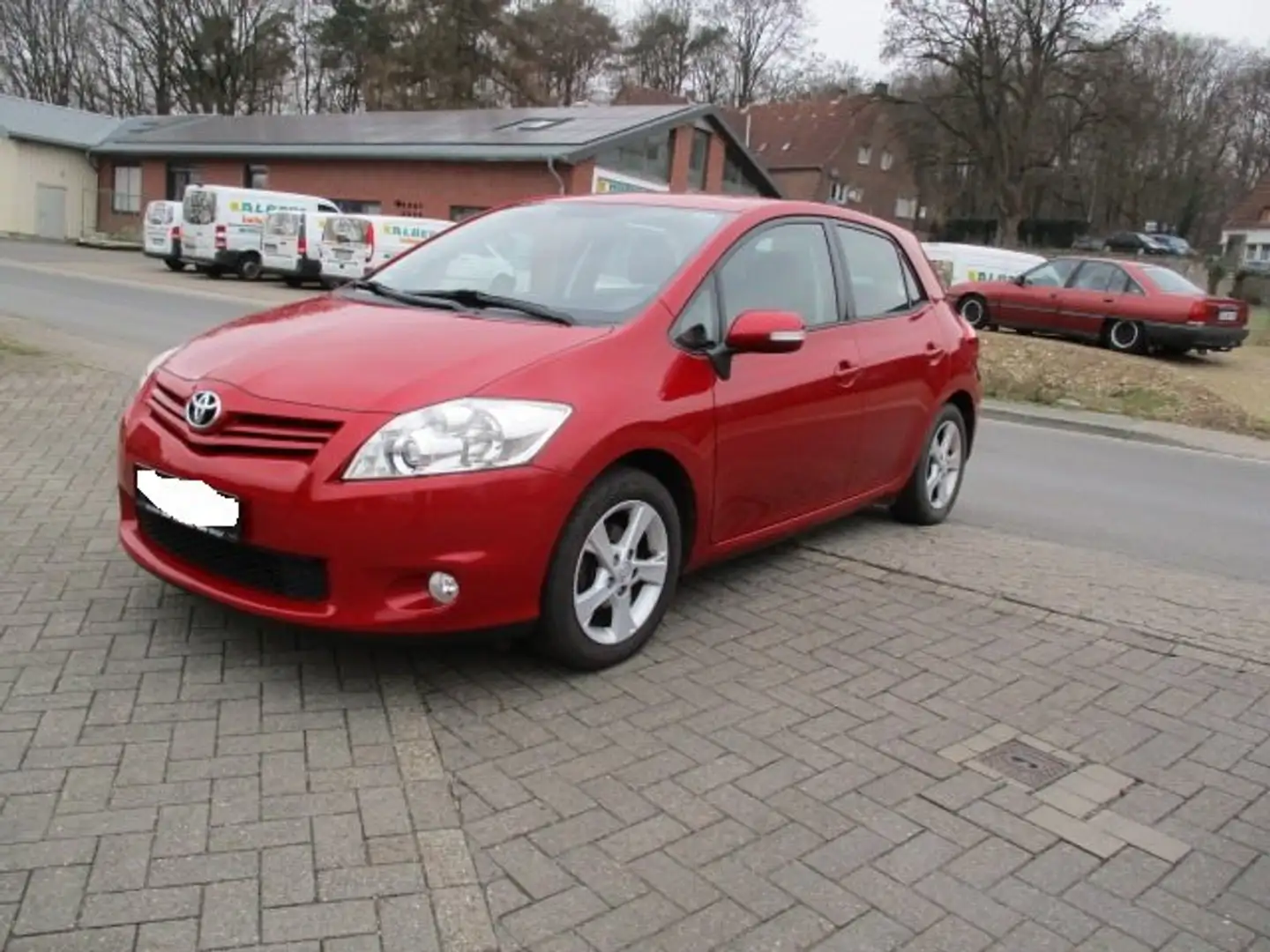 Toyota Auris Auris  5-Türer 1.33 VVT-i Edition Rot - 2