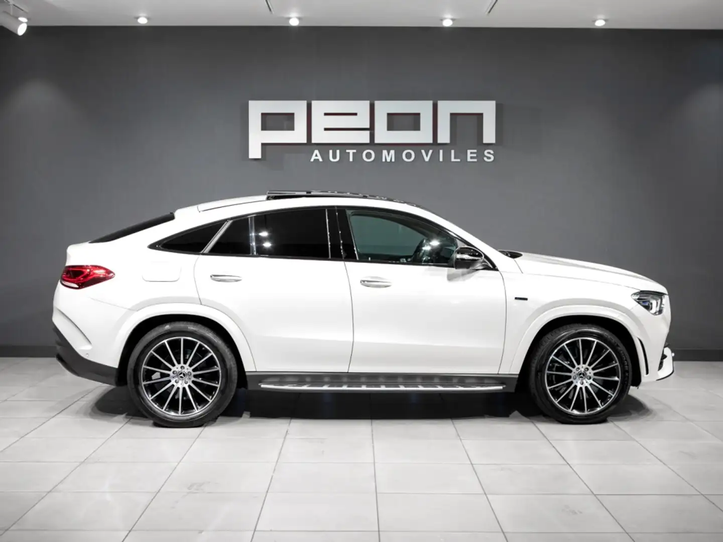 Mercedes-Benz GLE 350 Coupé 350de 4Matic Aut. Wit - 2