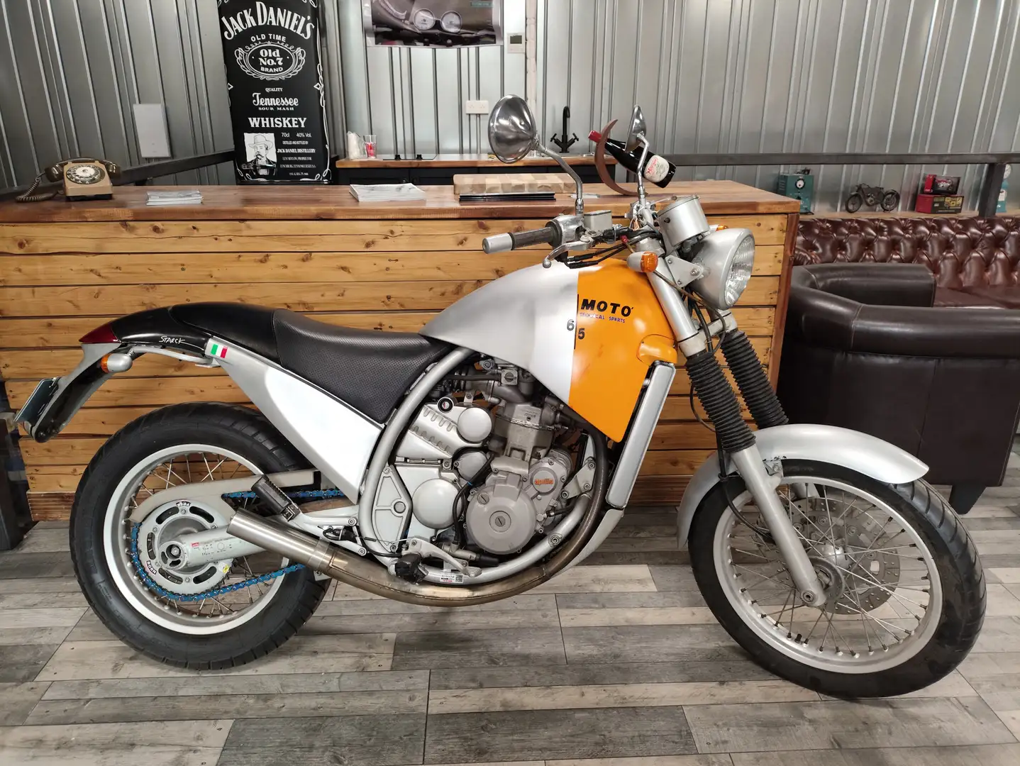 Aprilia Moto 6.5 Grijs - 2