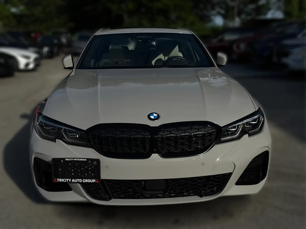 BMW 3 Series снимка BMW 3 Series