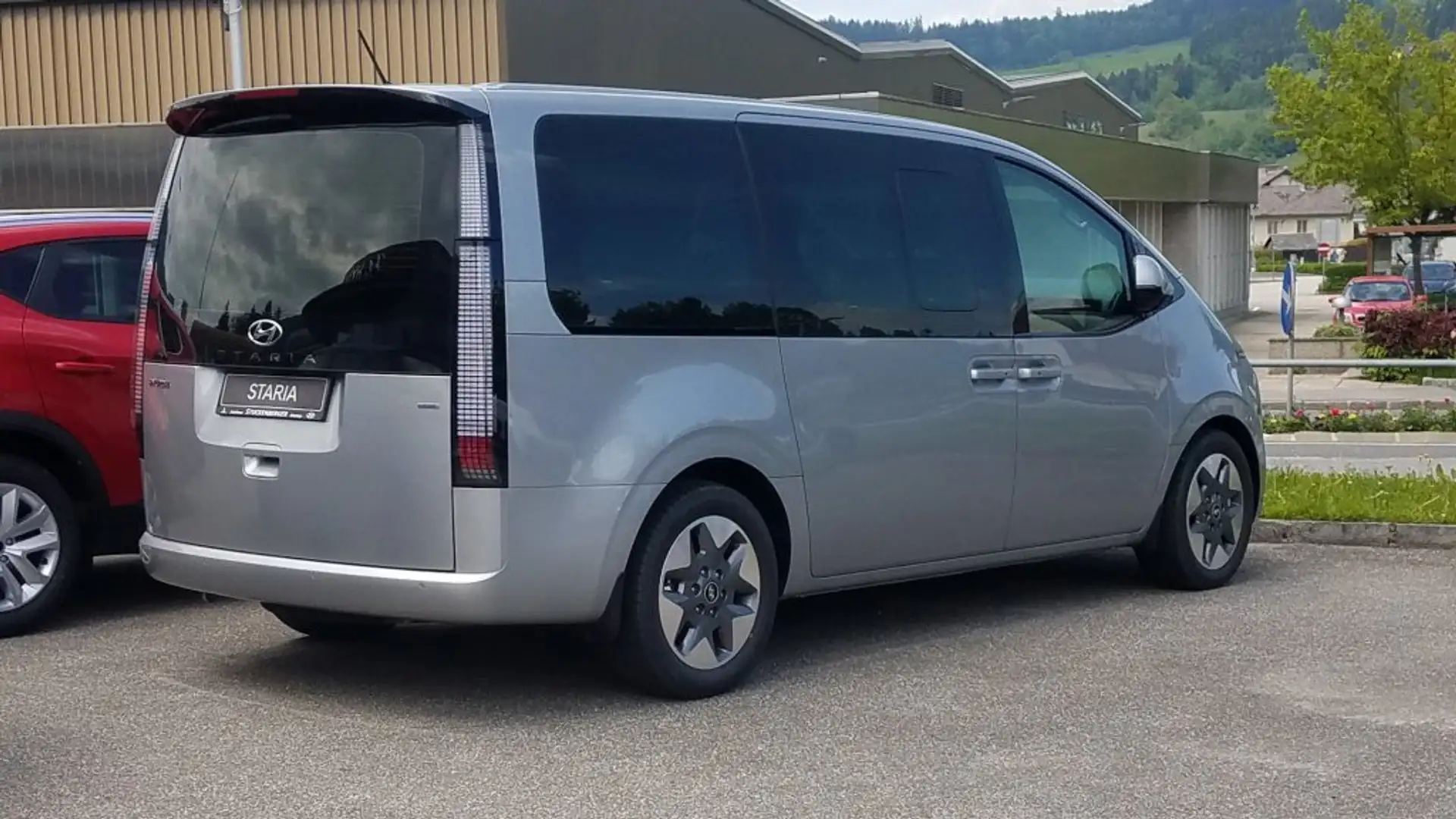 Hyundai STARIA Bus Trend Line 2.2 CRDi 4WD AT m3dt2-P1/2 Gümüş rengi - 2