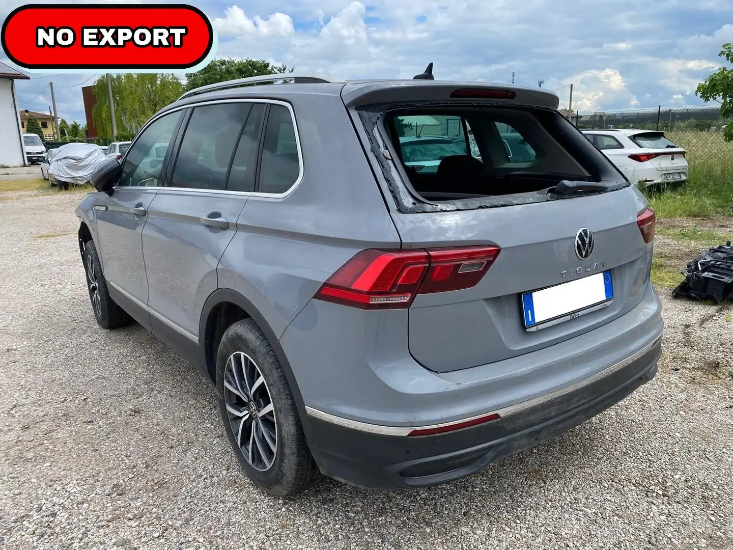 Volkswagen Tiguan 1.5 tsi Life 150cv NO ENGINE - NO EXPORT Gris - 1