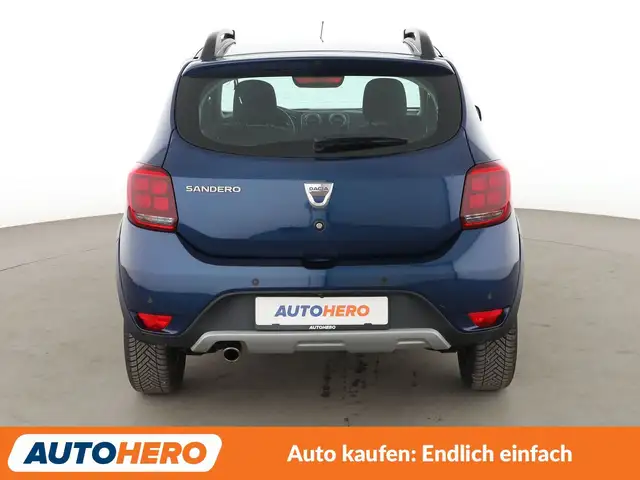 Dacia Sandero view 5