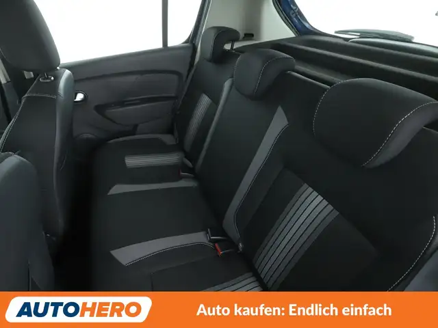 Dacia Sandero view 14