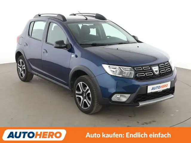 Dacia Sandero view 8