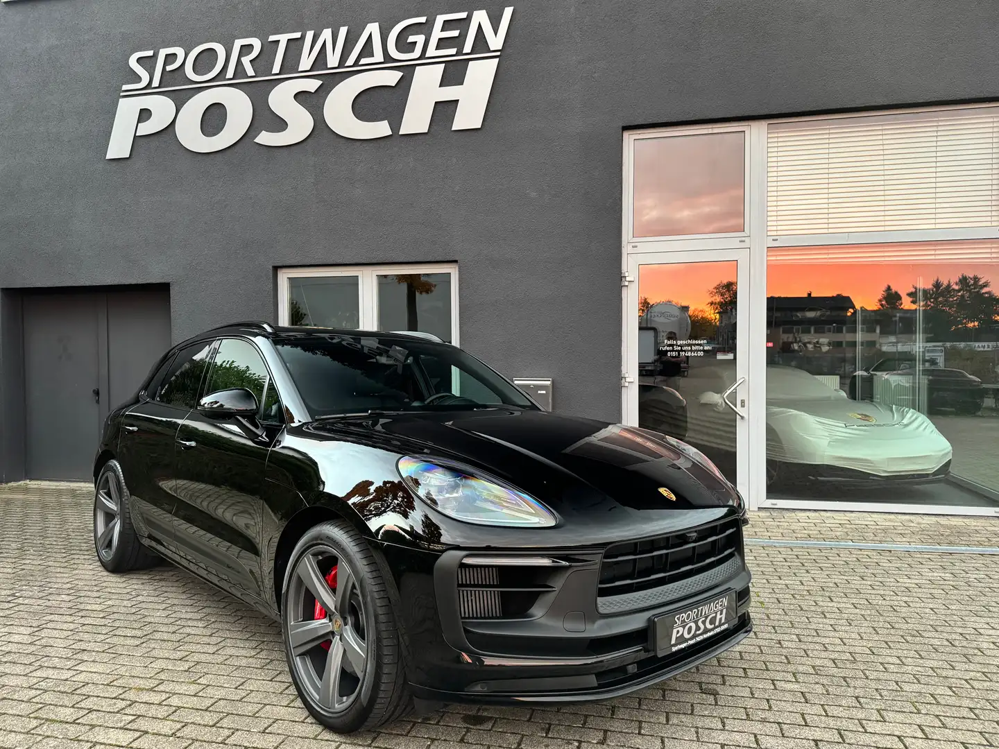 Porsche Macan GTS Wartung und Bremse neu Schwarz - 1