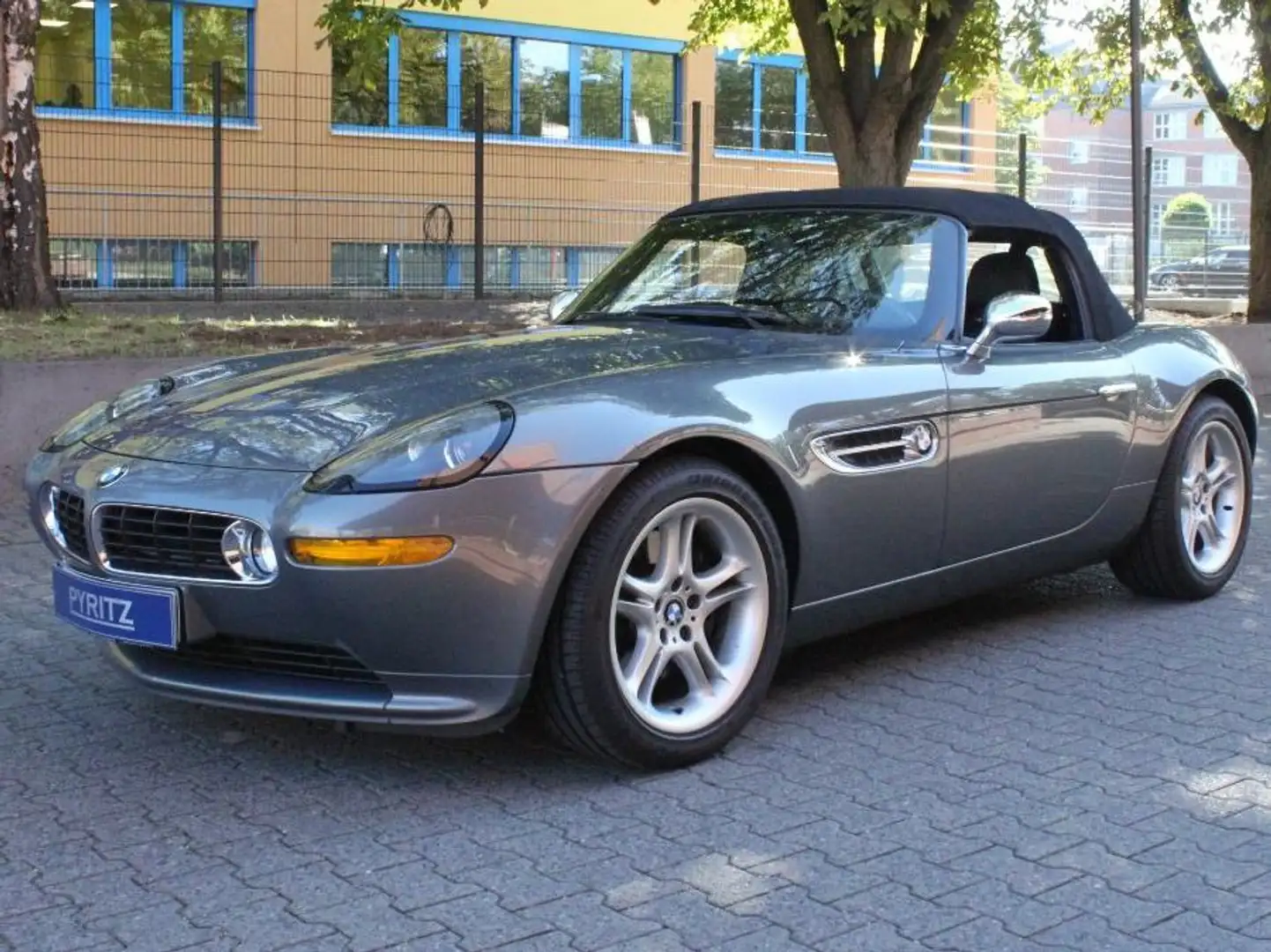 BMW Z8 roadster deutsches Fahrzeug Grau - 2