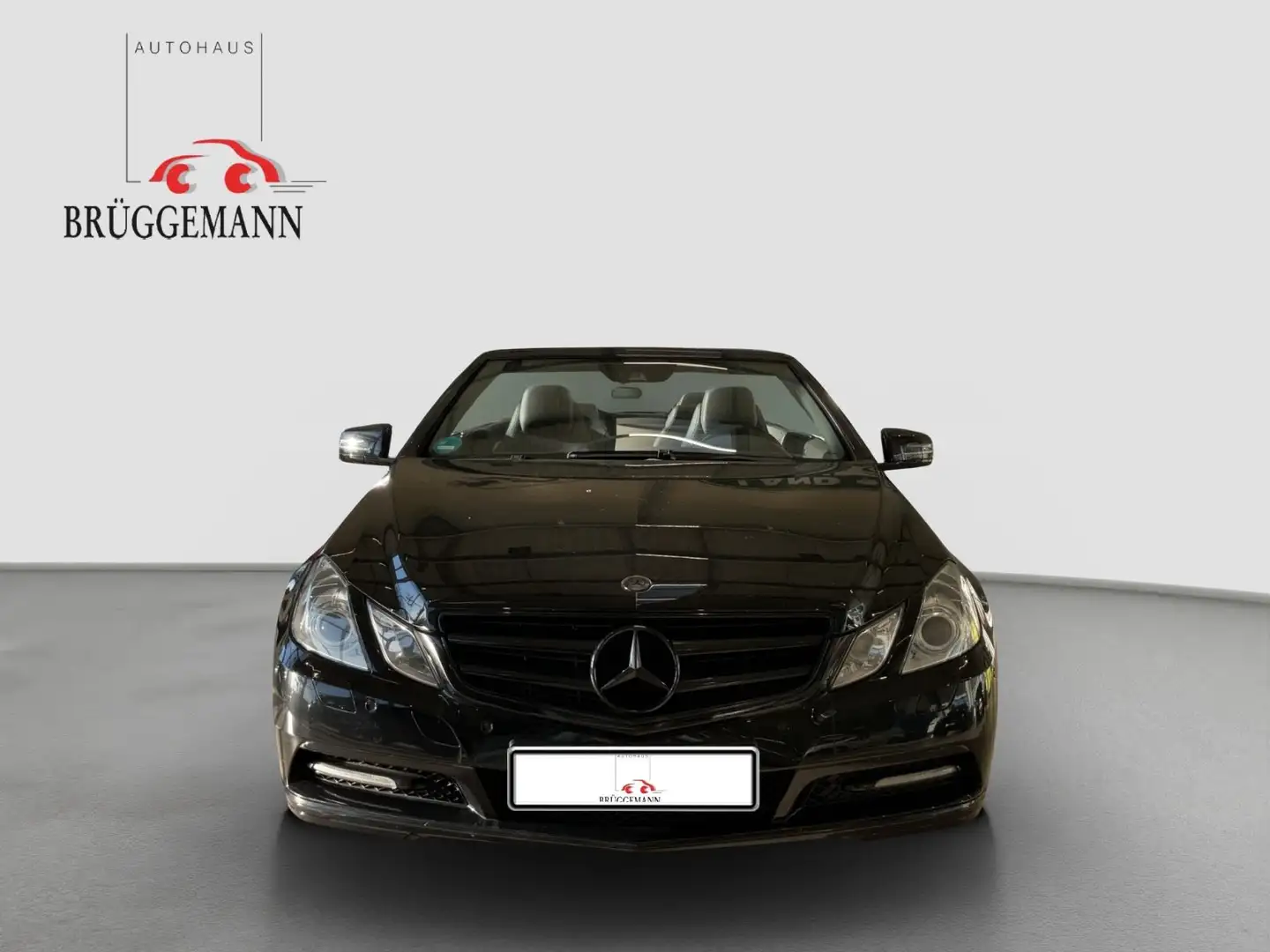 Mercedes-Benz E 200 Cabrio Avantgarde Automatik Airscarf Noir - 2
