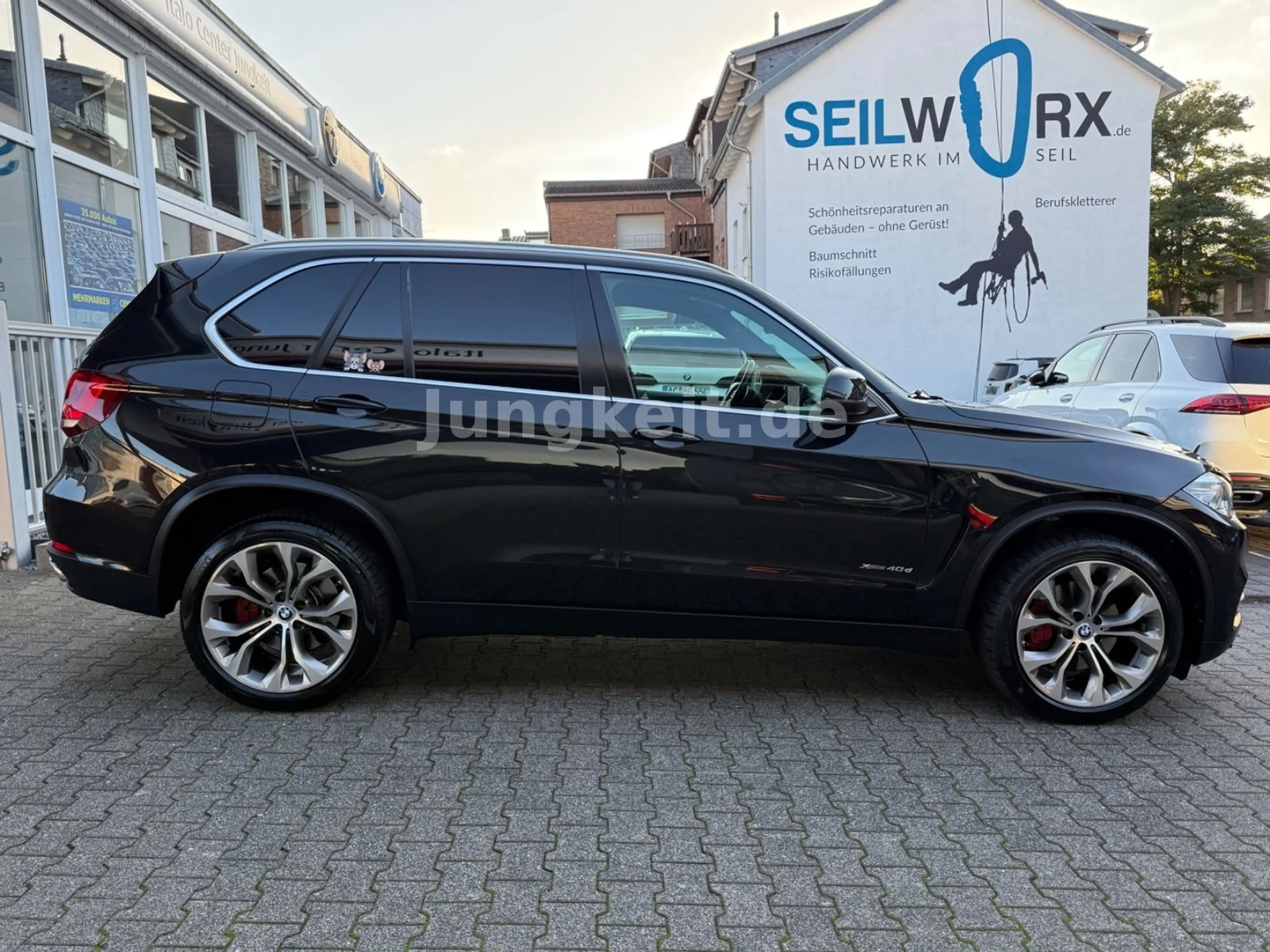 BMW X5 xDrive 40 d *Panorama*R-Kamera* — photo 5