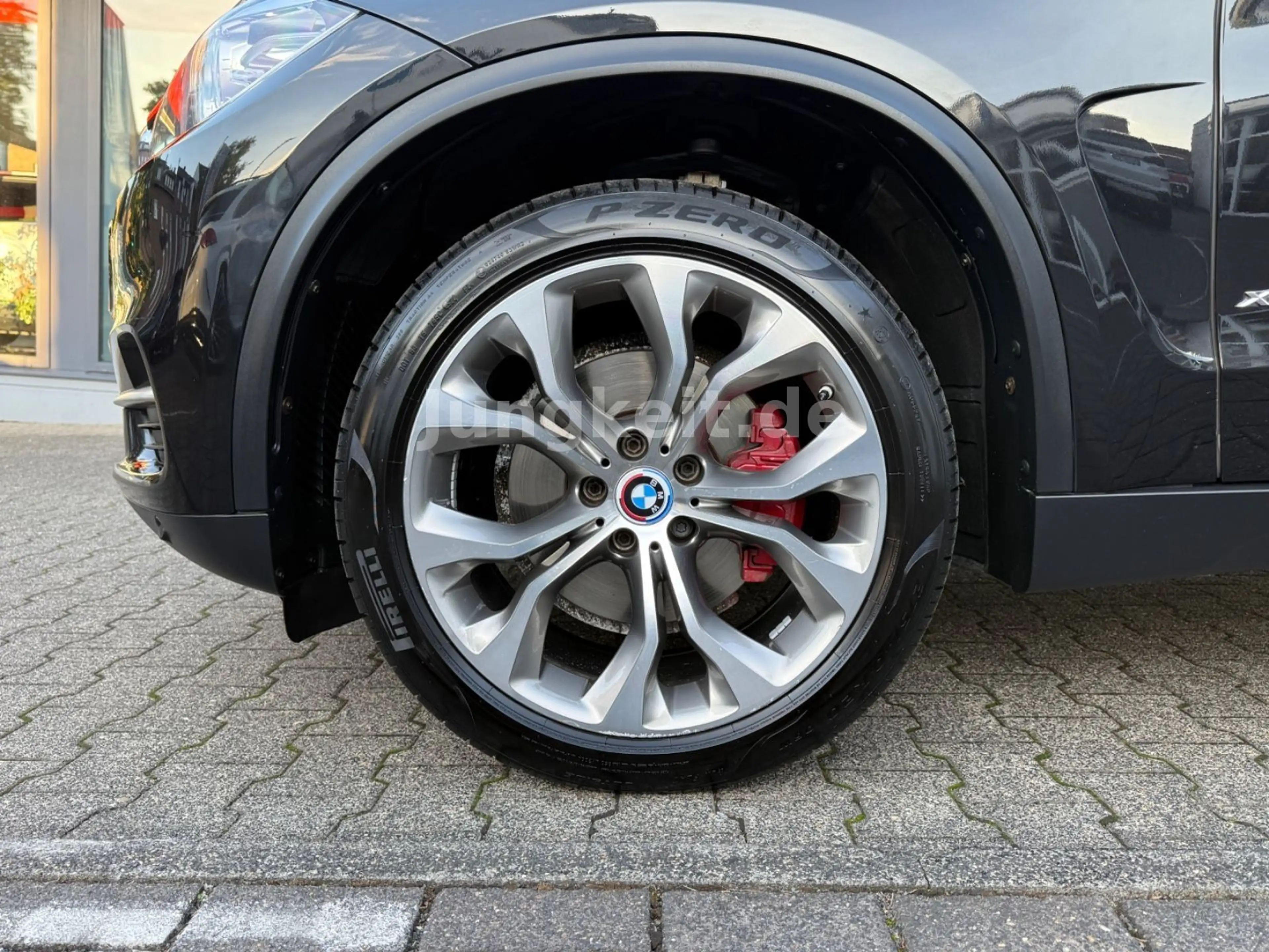 BMW X5 xDrive 40 d *Panorama*R-Kamera* — photo 10