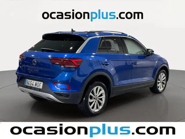 Volkswagen T-Roc view 4