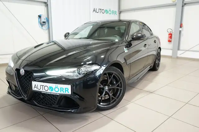 Alfa Romeo Giulia Quadrifoglio Akrapovič+HarmanKardon+ACC