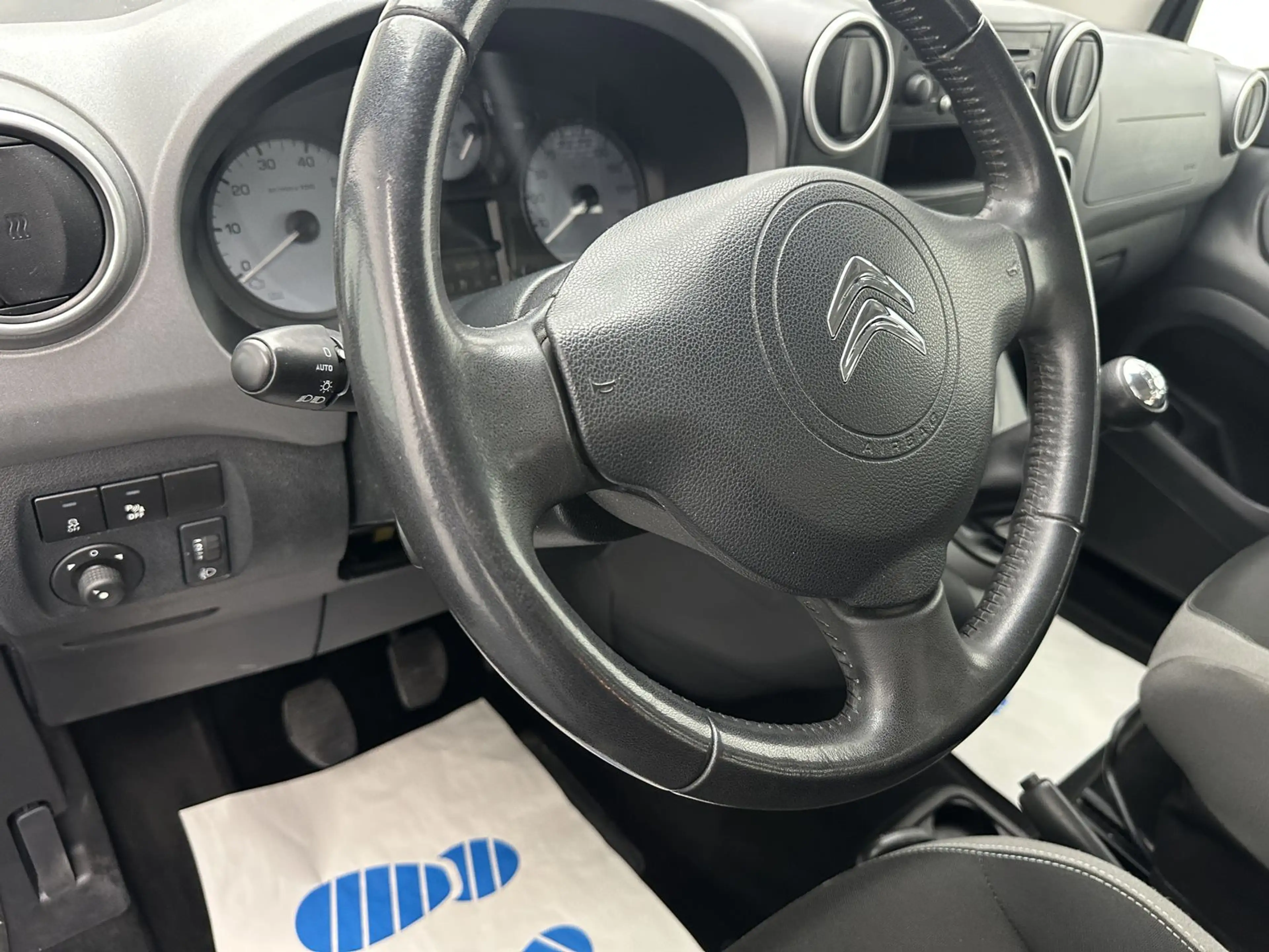 Citroen Berlingo Selection "KLIMA-PDC-TEMPO-4 SEASSON" — photo 14