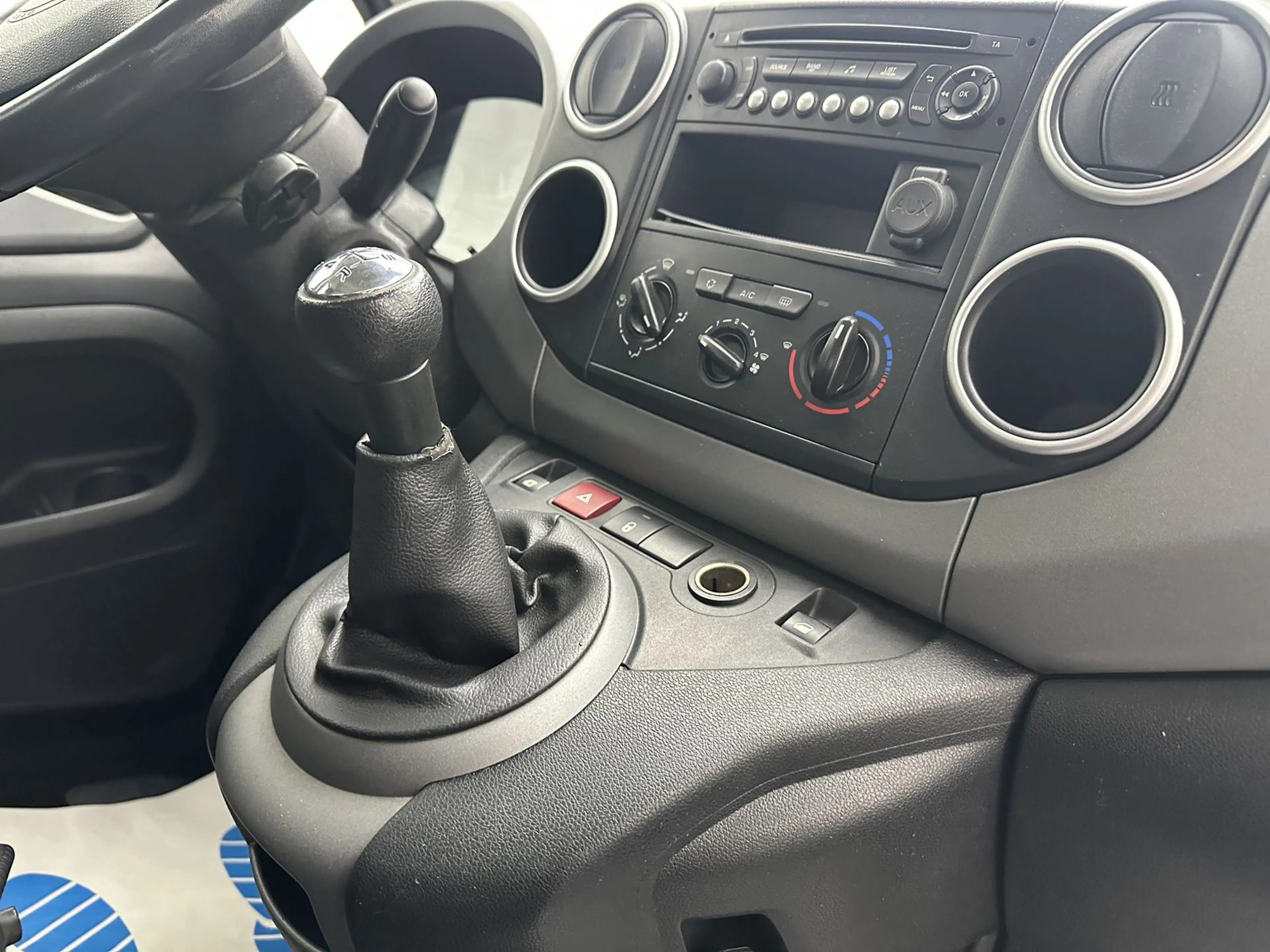 Citroen Berlingo Selection "KLIMA-PDC-TEMPO-4 SEASSON" — photo 10