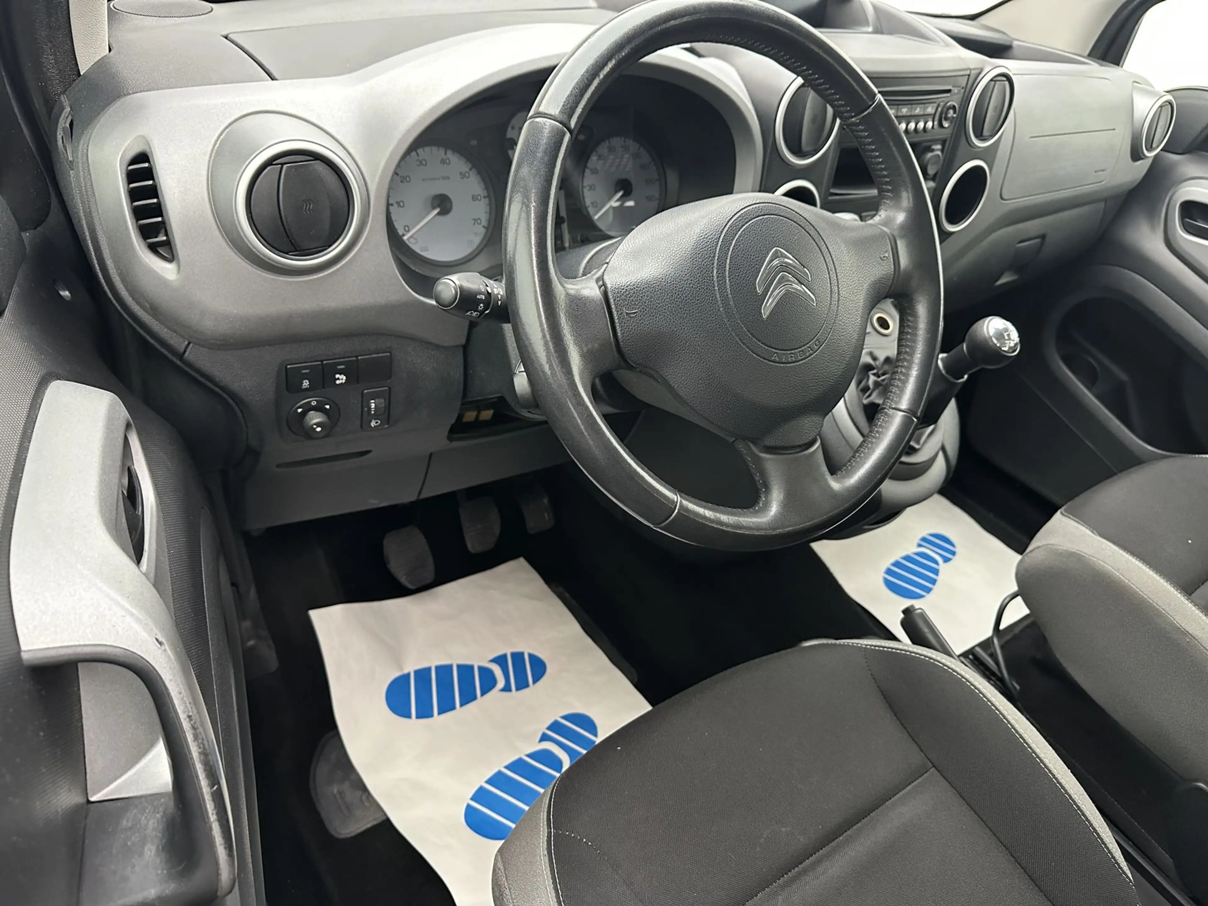 Citroen Berlingo Selection "KLIMA-PDC-TEMPO-4 SEASSON" — photo 13