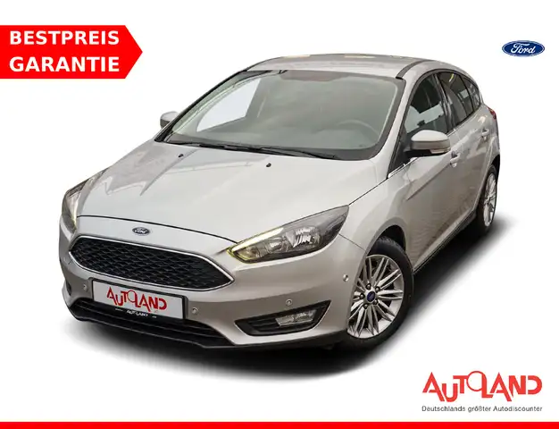 Ford Focus 1.5 EcoBoost Navi Tempomat Sitzheizung