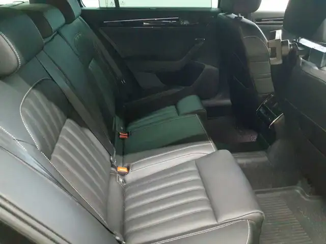 Skoda Superb view 14
