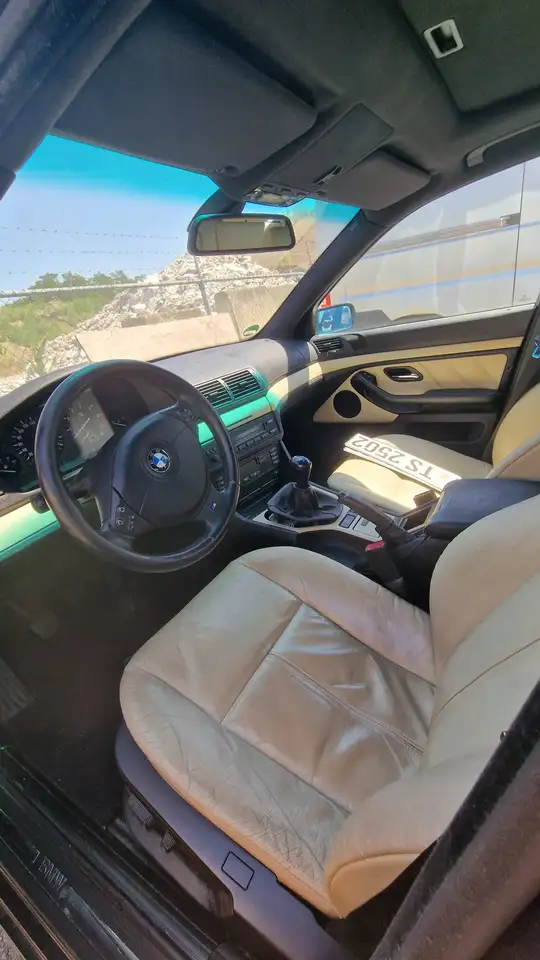 BMW 520 Individual Skarabaeusgrün, foto 9