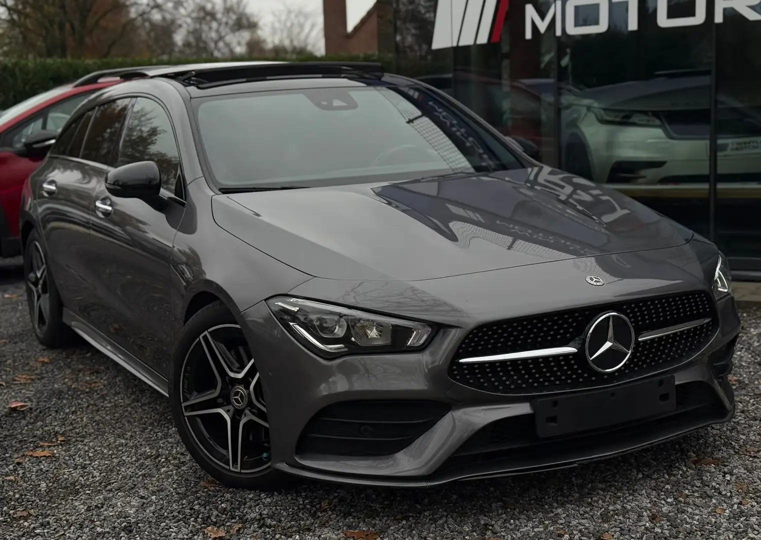 Mercedes-Benz CLA 200 CLA 200 d 4Matic Shooting Brake 8G-DCT AMG Line Gris - 2