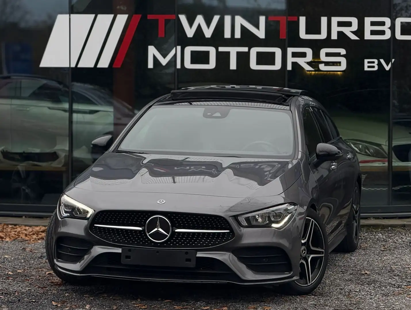 Mercedes-Benz CLA 200 CLA 200 d 4Matic Shooting Brake 8G-DCT AMG Line Gris - 1