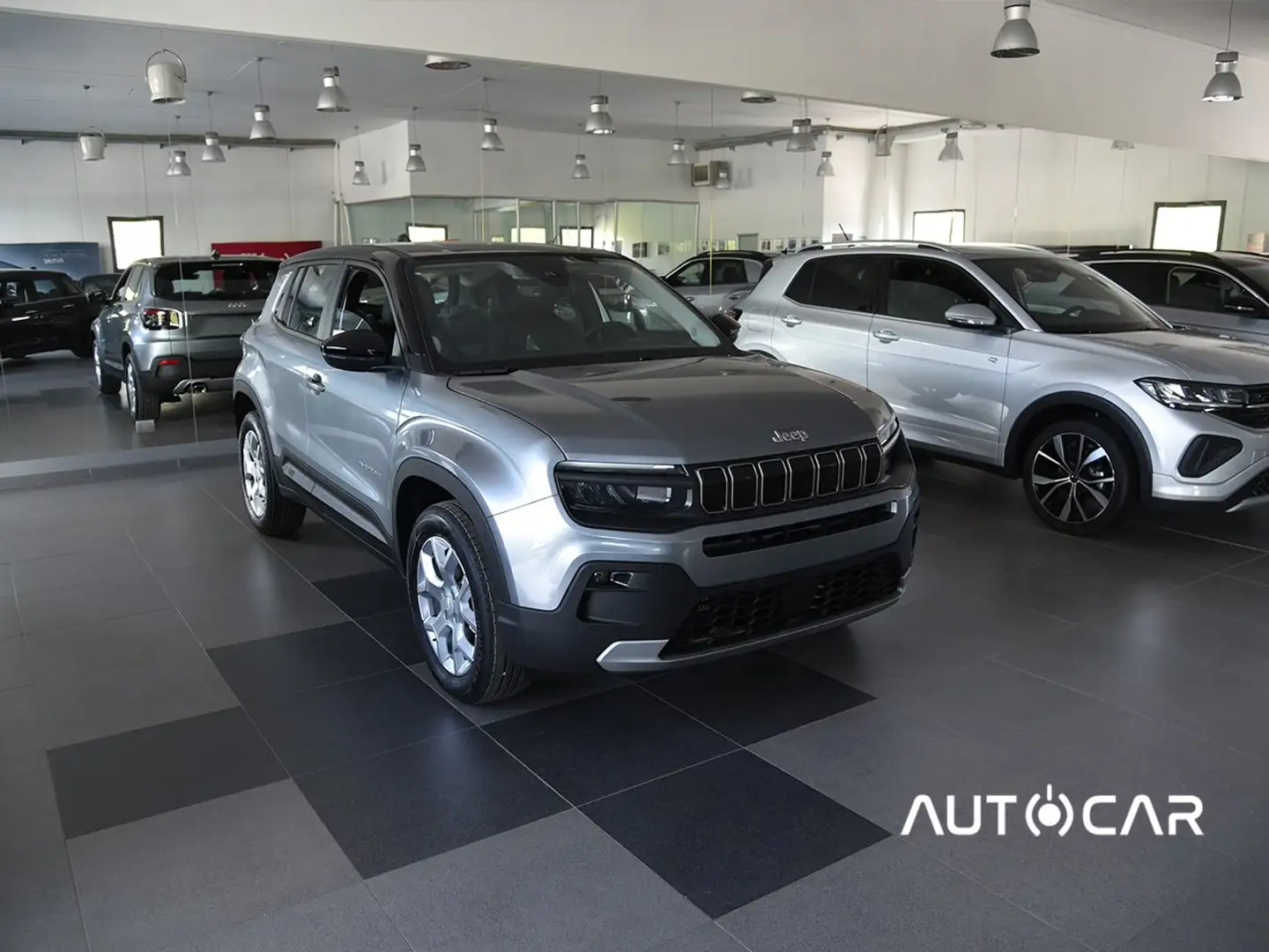 Jeep Avenger Avenger 1.2 turbo Altitude fwd 100cv Gris - 1